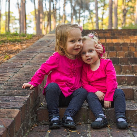 Meet your Posher, Laura - Picture 1 of 1